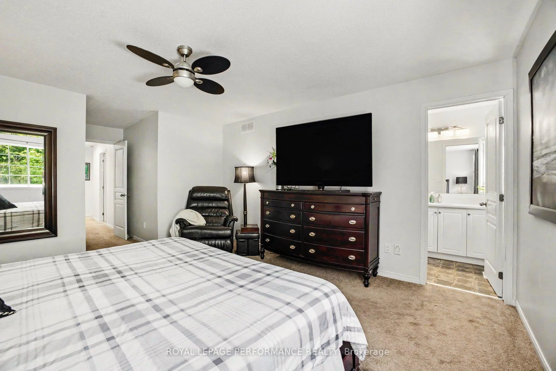 Photo 19 of 122 Rustwood Private, Ottawa, Barrhaven - Stonebridge — HOMEH