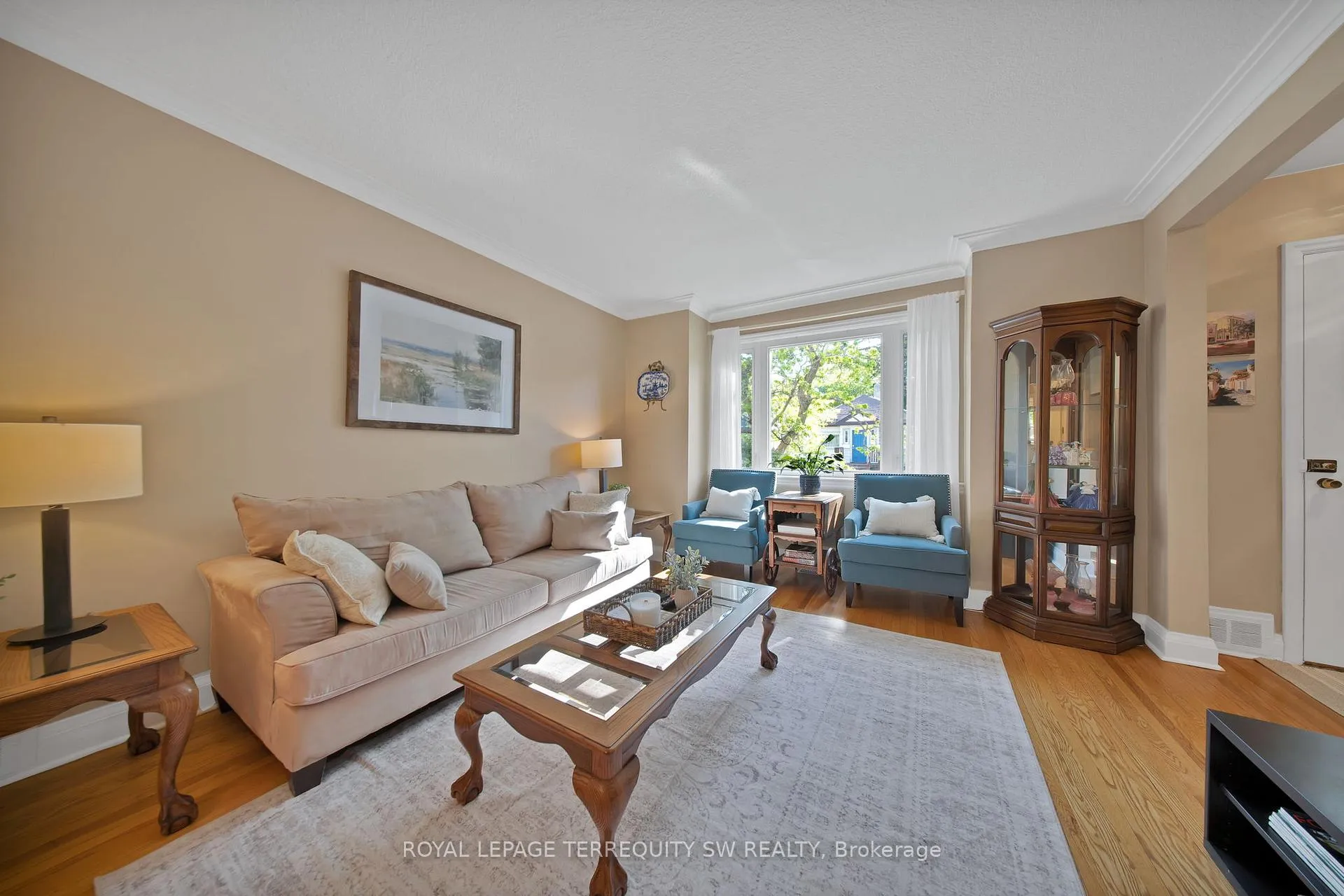 Photo 9 of 100 Harding Boulevard, Scarborough, Birchcliffe-Cliffside — HOMEH