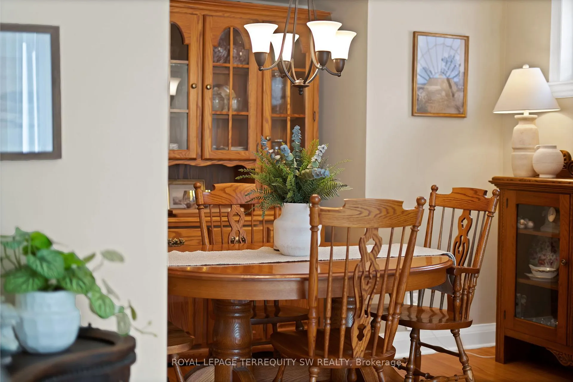 Photo 19 of 100 Harding Boulevard, Scarborough, Birchcliffe-Cliffside — HOMEH