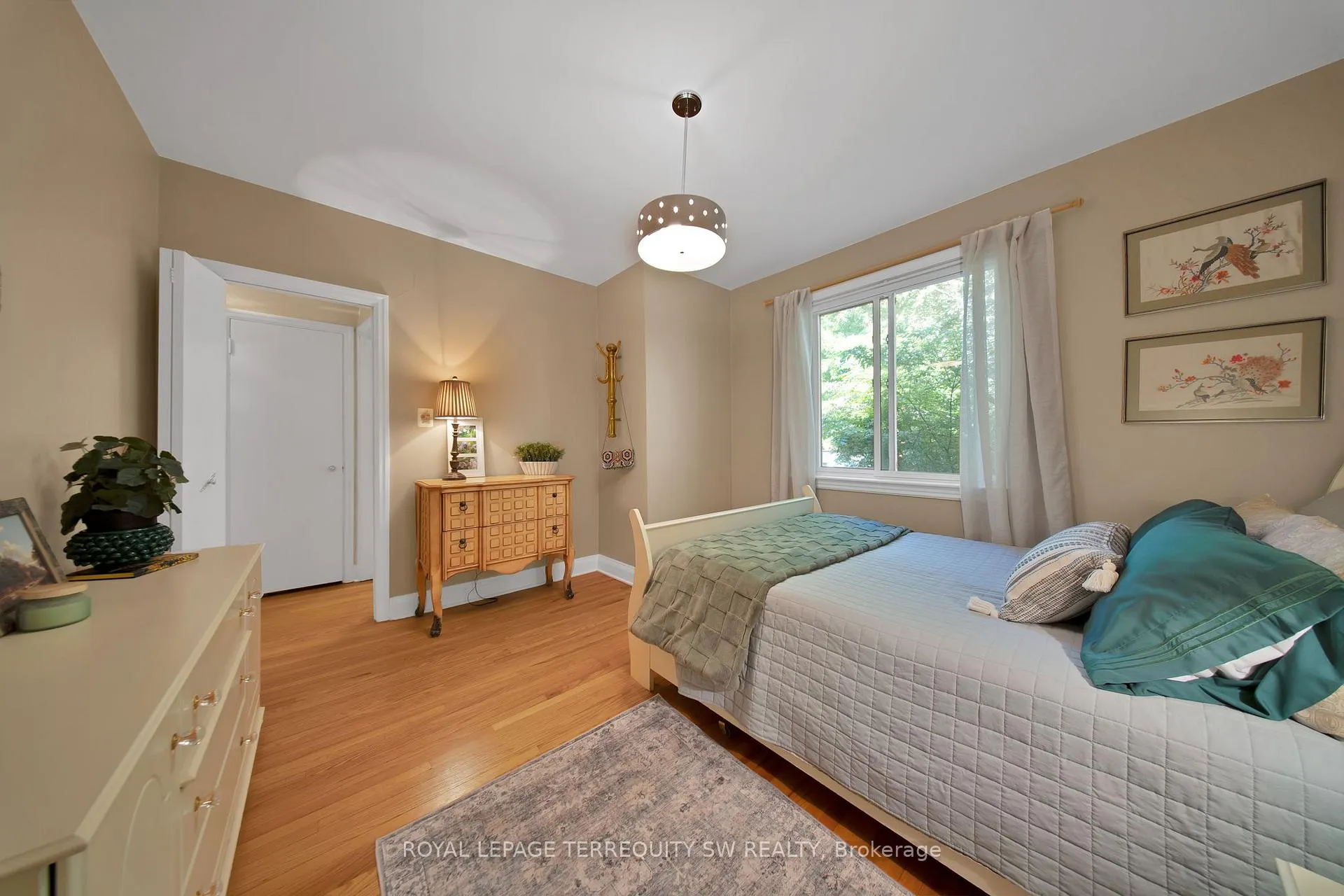 Photo 22 of 100 Harding Boulevard, Scarborough, Birchcliffe-Cliffside — HOMEH