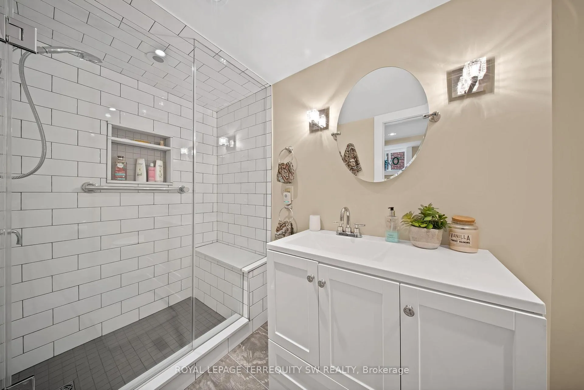 Photo 26 of 100 Harding Boulevard, Scarborough, Birchcliffe-Cliffside — HOMEH