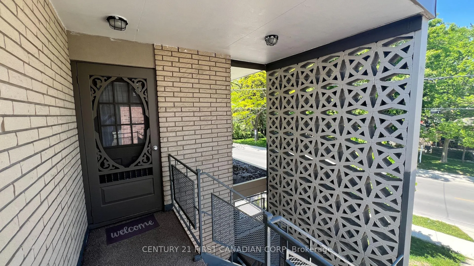Photo 16 of 362 Wortley Road, London, South G — HOMEH