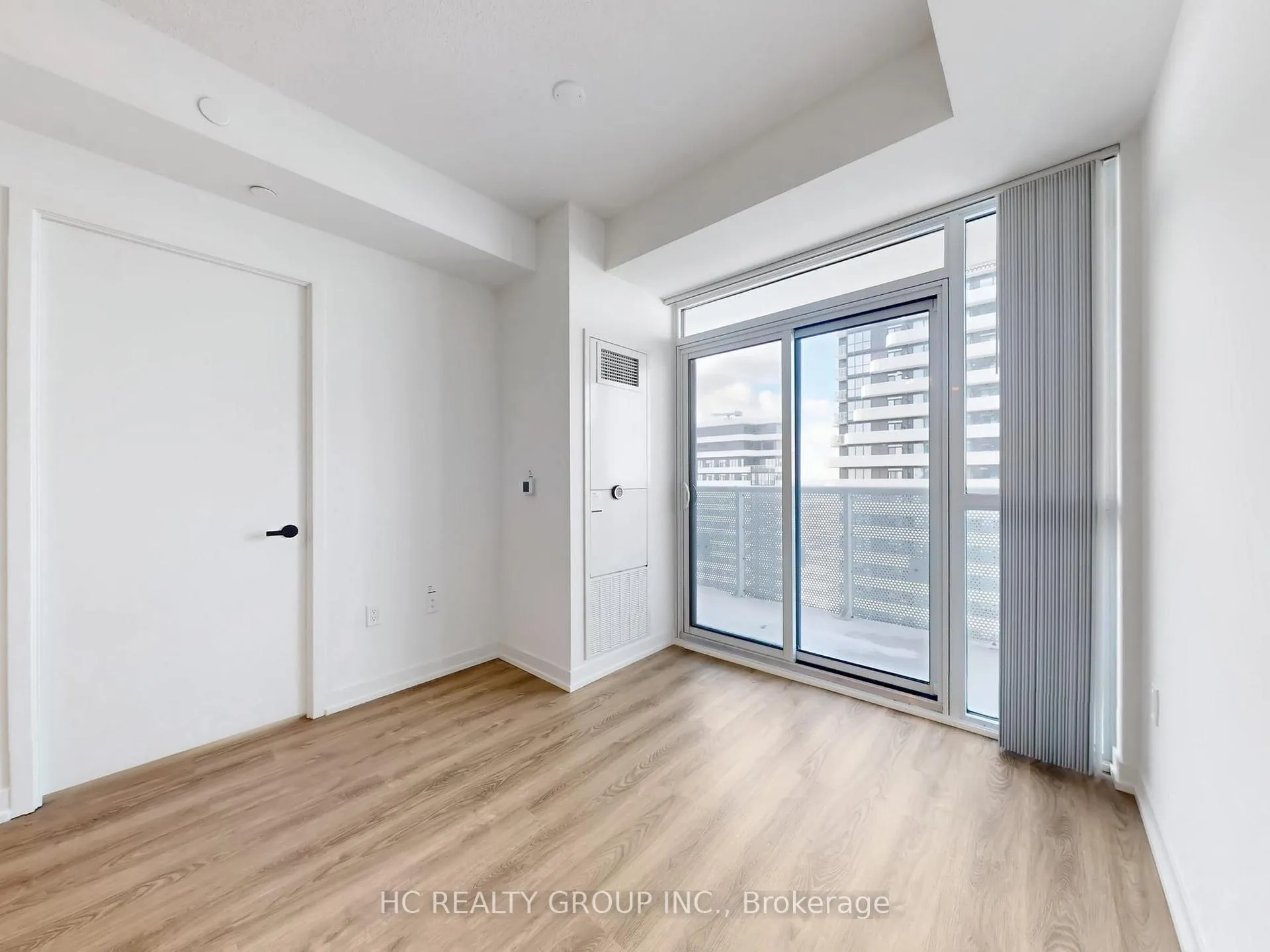 Photo 9 of Unit 5001, 8 Interchange Way, Vaughan, Vaughan Corporate Centre — HOMEH