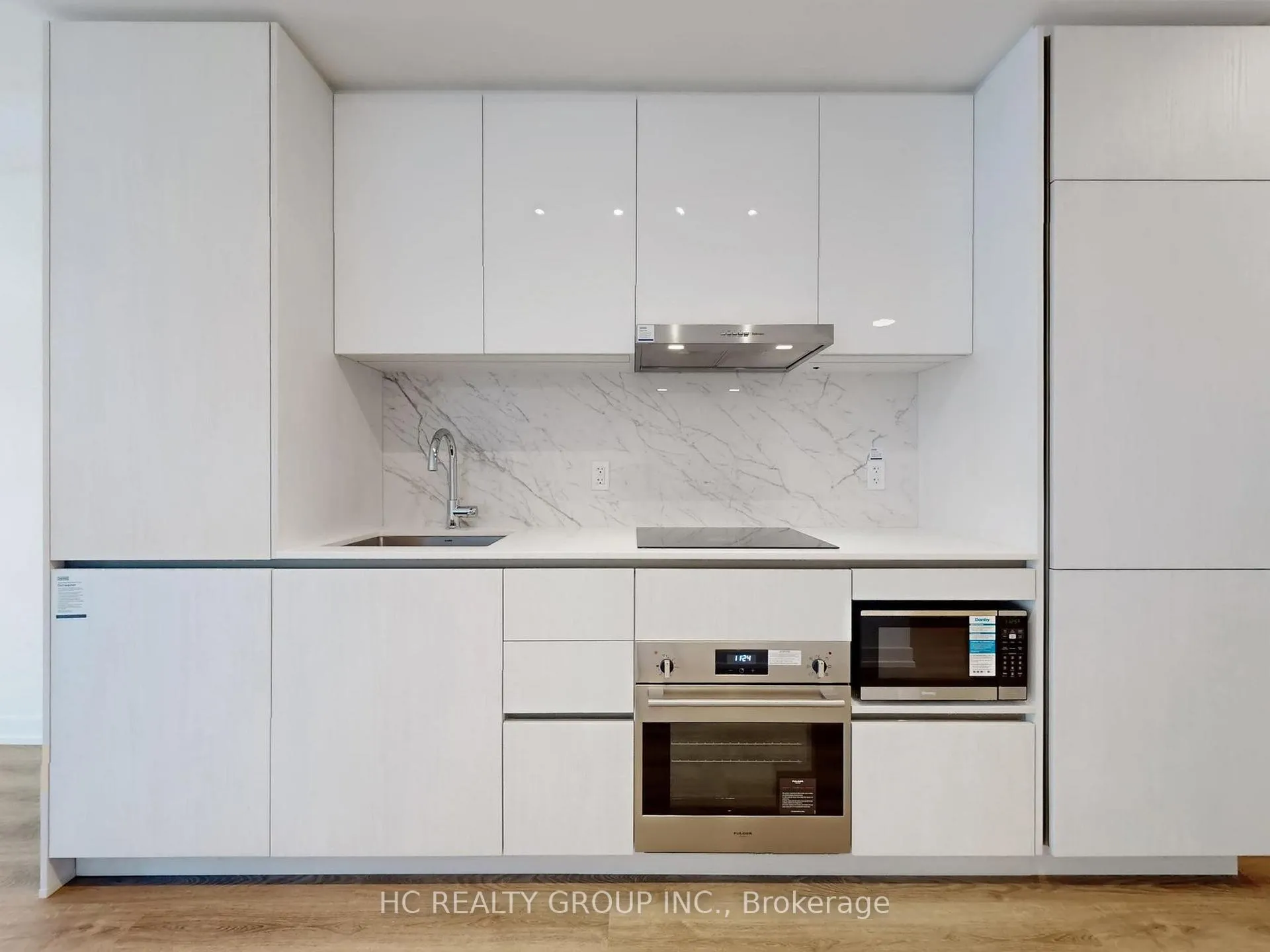 Photo 12 of Unit 5001, 8 Interchange Way, Vaughan, Vaughan Corporate Centre — HOMEH