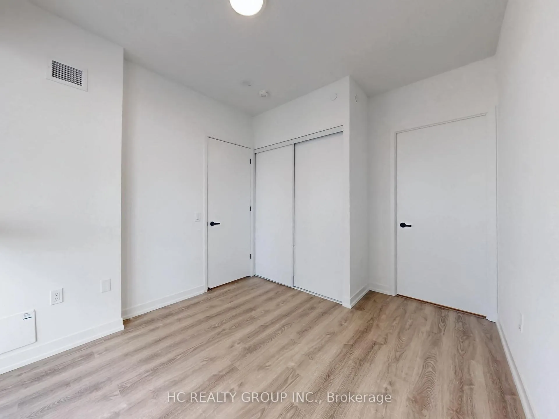 Photo 17 of Unit 5001, 8 Interchange Way, Vaughan, Vaughan Corporate Centre — HOMEH