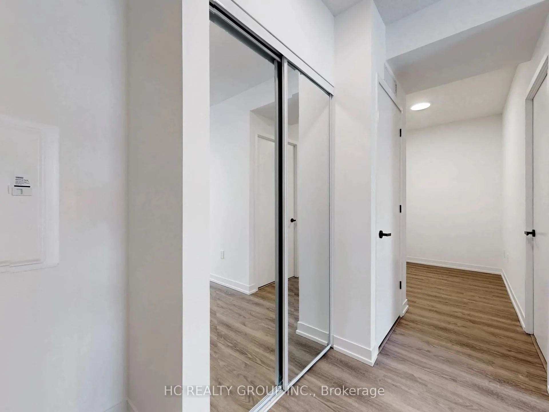 Photo 26 of Unit 5001, 8 Interchange Way, Vaughan, Vaughan Corporate Centre — HOMEH