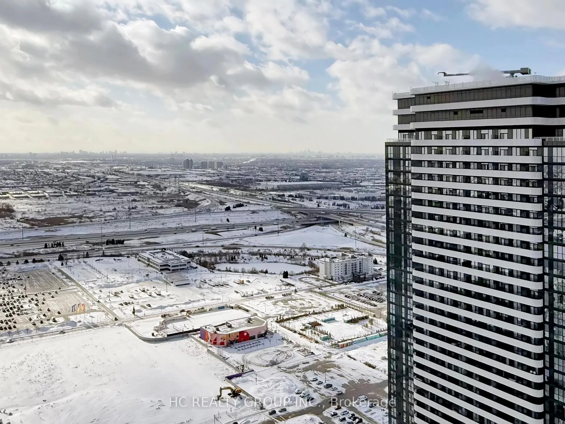 Photo 29 of Unit 5001, 8 Interchange Way, Vaughan, Vaughan Corporate Centre — HOMEH