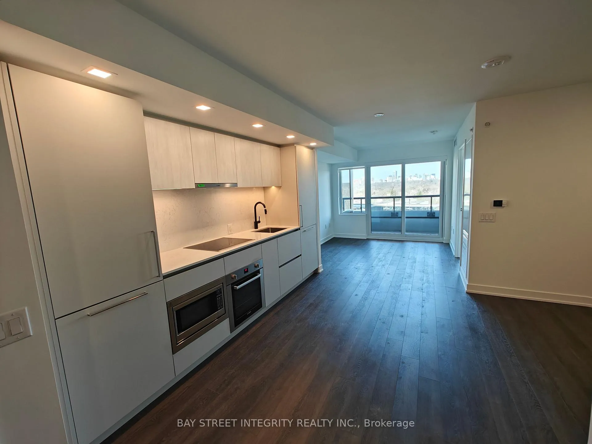 Photo 4 of Unit 1005, 609 Sherbourne Street, Toronto, North St. James Town — HOMEH