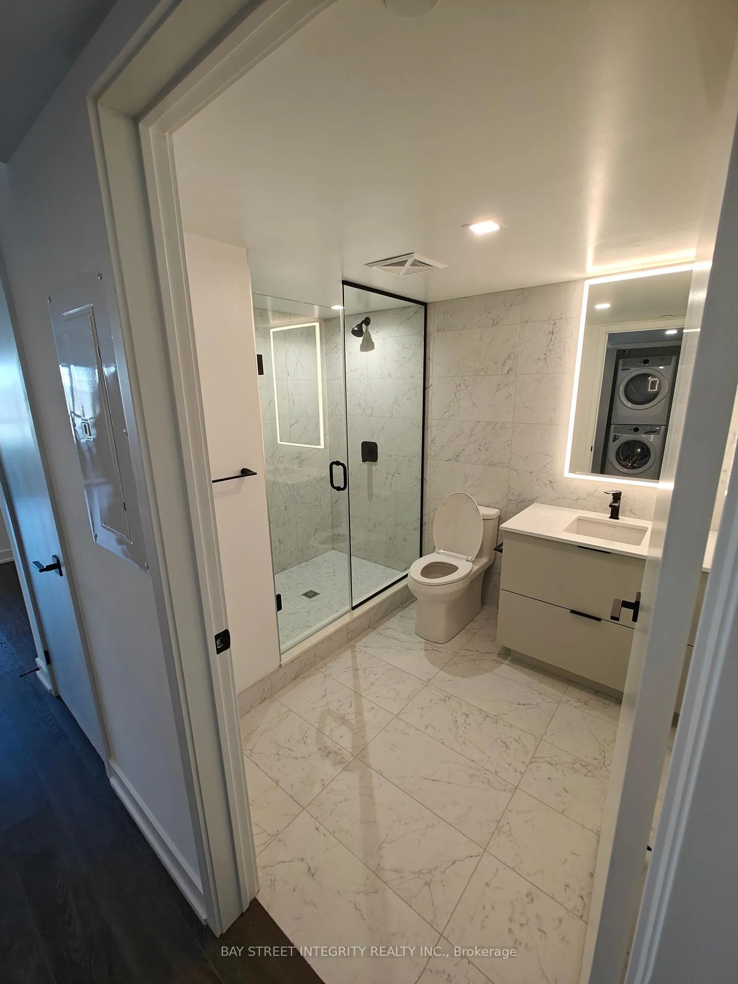 Photo 12 of Unit 1005, 609 Sherbourne Street, Toronto, North St. James Town — HOMEH