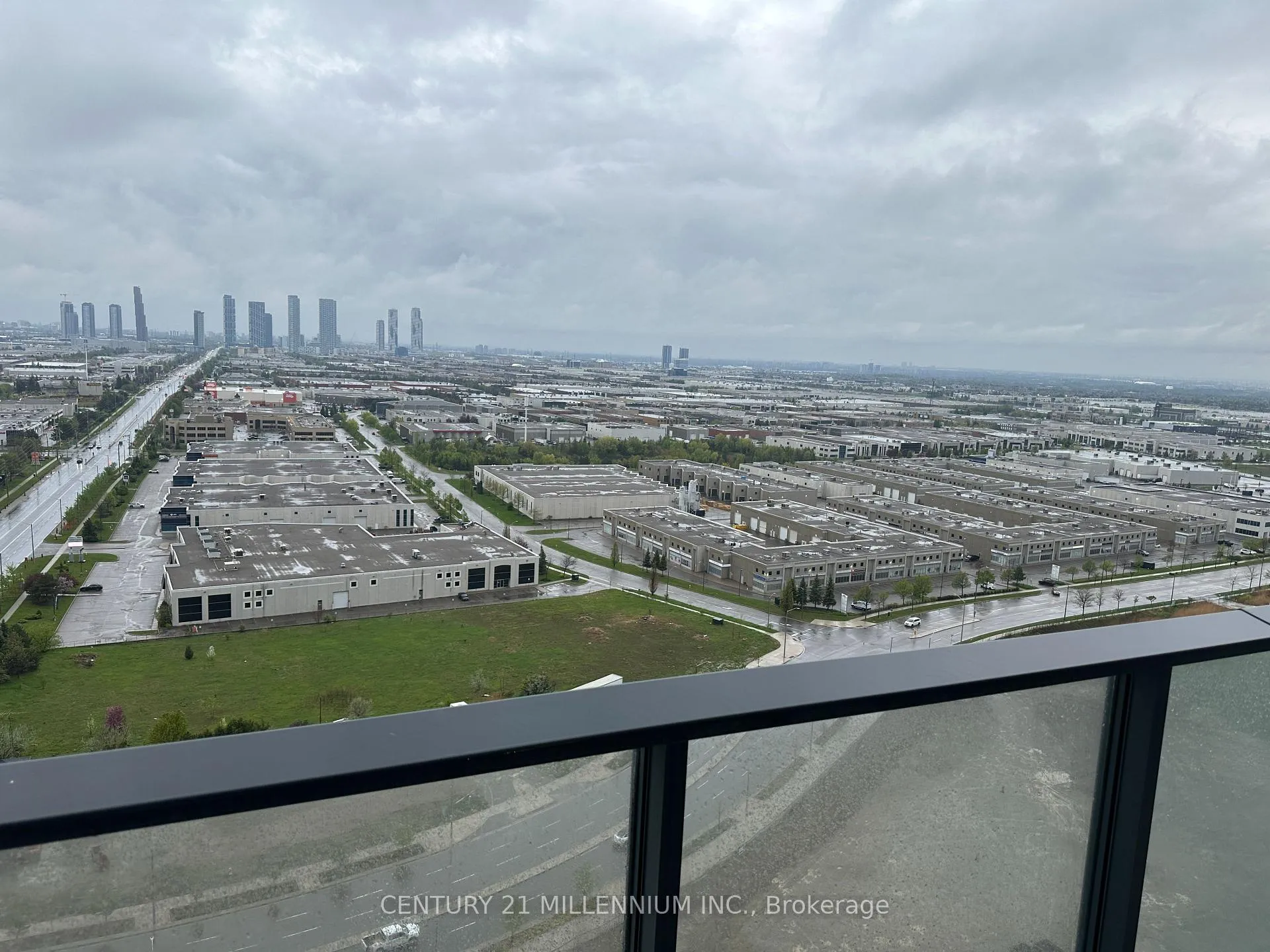 Photo 5 of Unit 2212, 8960 Jane Street, Vaughan, Vellore Village — HOMEH