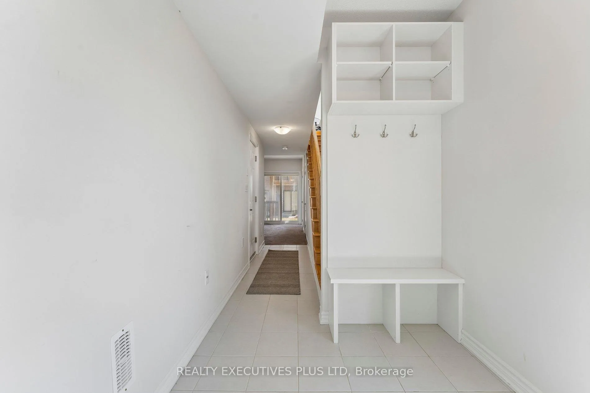 Photo 6 of 12 Vestry Way, Brampton, Goreway Drive Corridor — HOMEH