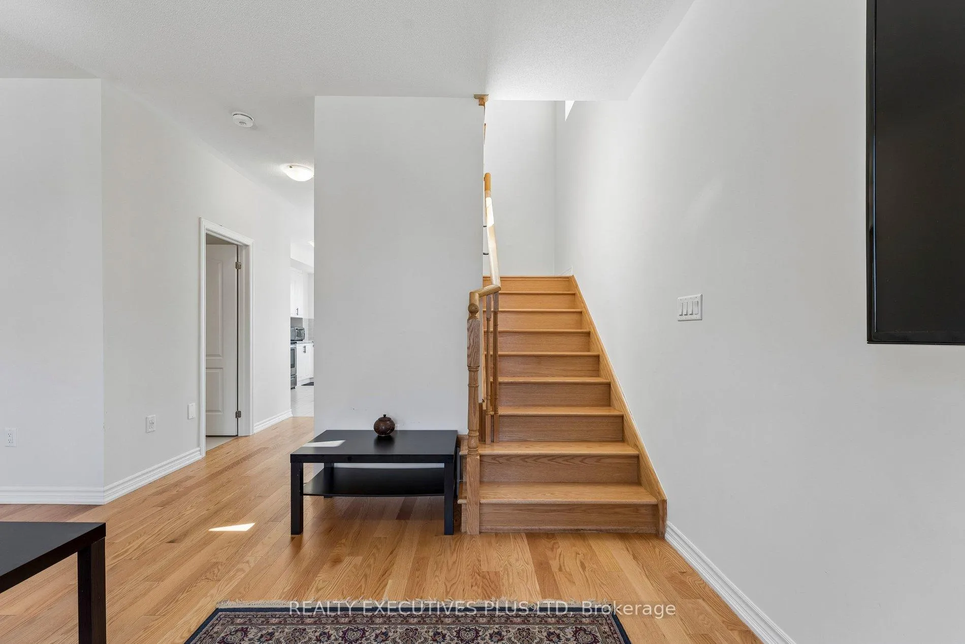 Photo 21 of 12 Vestry Way, Brampton, Goreway Drive Corridor — HOMEH