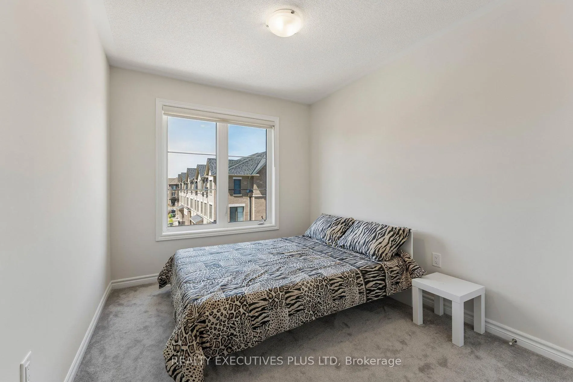 Photo 29 of 12 Vestry Way, Brampton, Goreway Drive Corridor — HOMEH