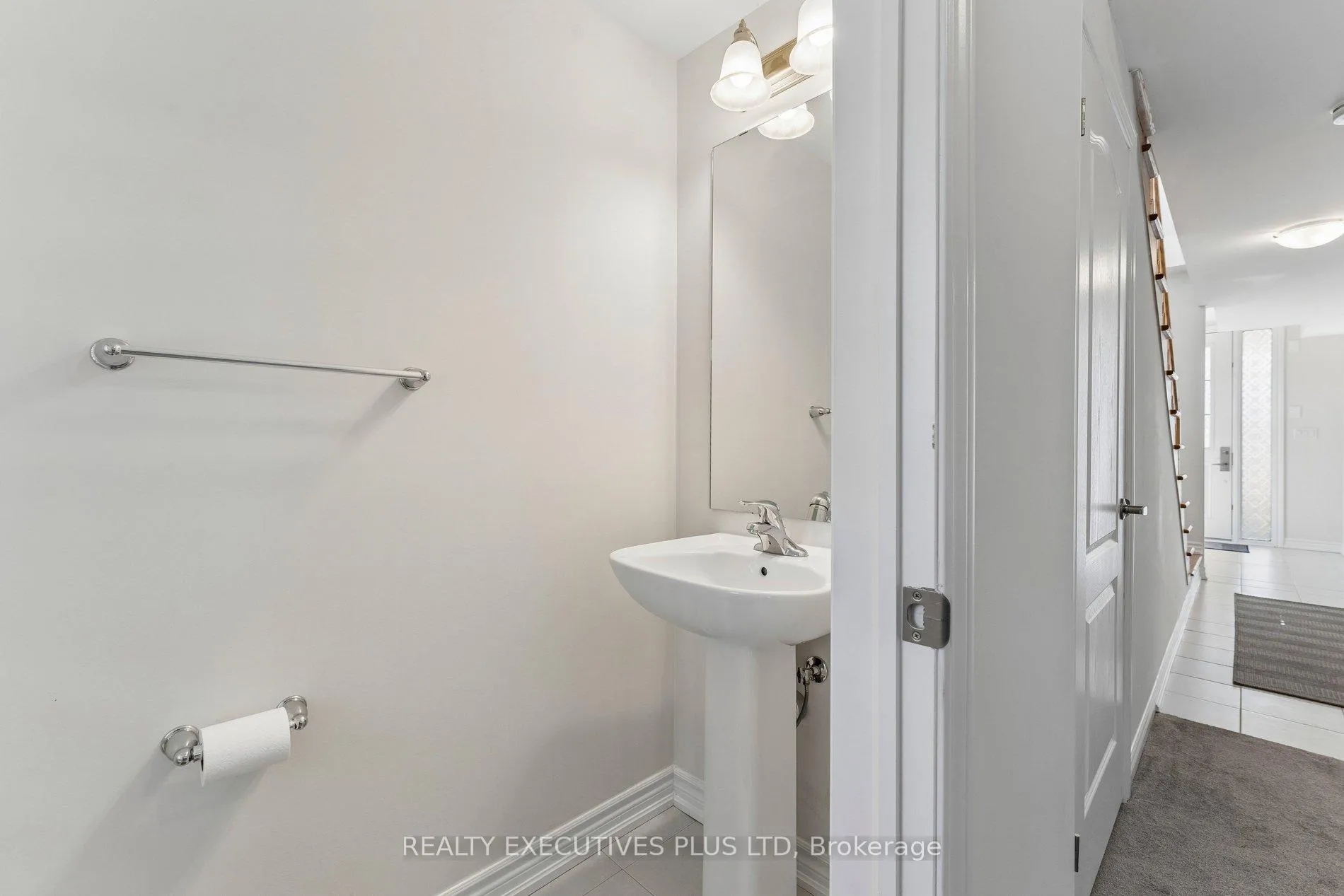Photo 38 of 12 Vestry Way, Brampton, Goreway Drive Corridor — HOMEH