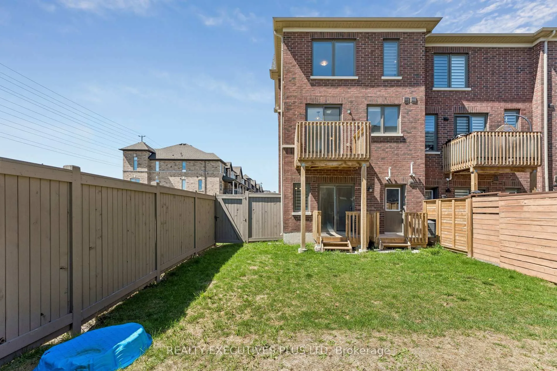 Photo 48 of 12 Vestry Way, Brampton, Goreway Drive Corridor — HOMEH
