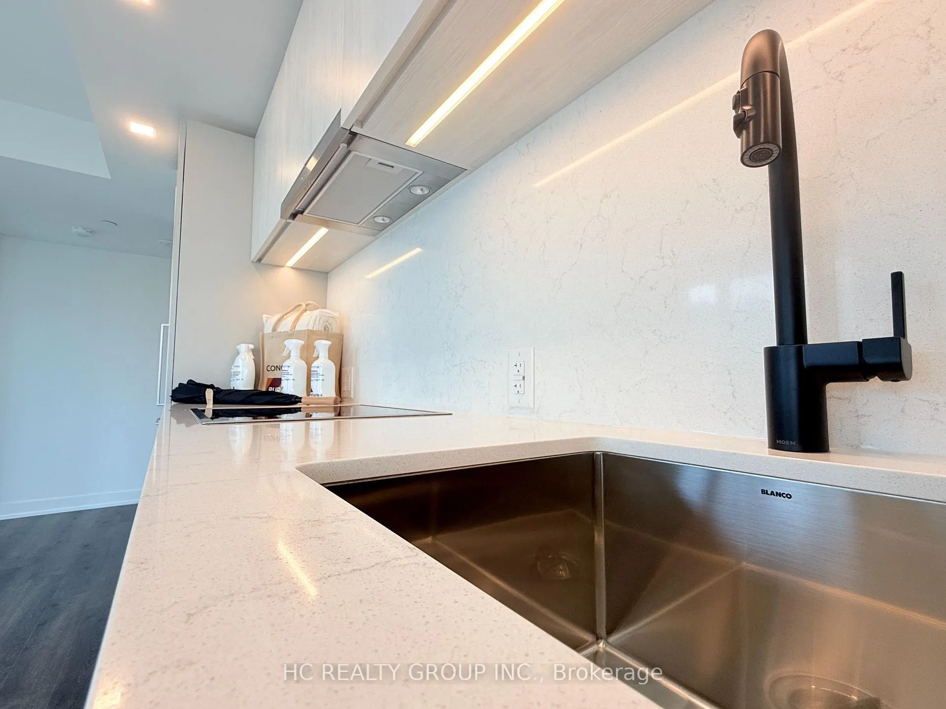 Photo 11 of Unit 610, 609 Sherbourne Street, Toronto, North St. James Town — HOMEH