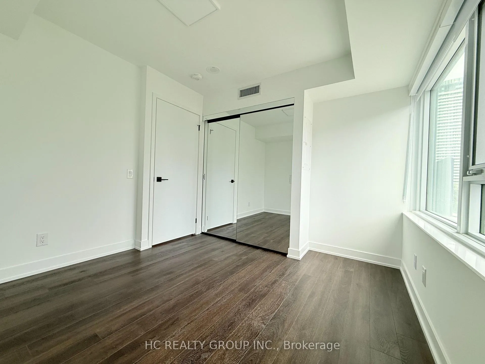 Photo 14 of Unit 610, 609 Sherbourne Street, Toronto, North St. James Town — HOMEH