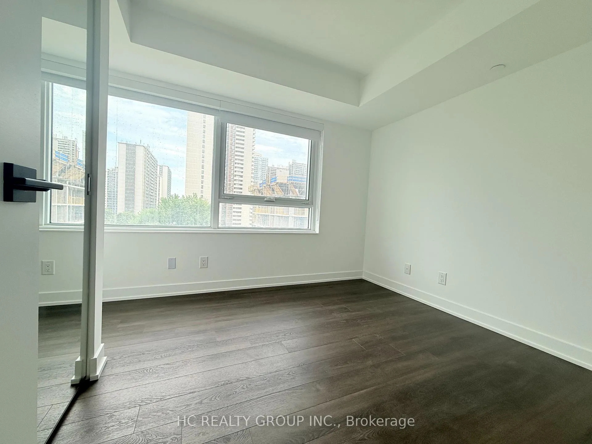 Photo 15 of Unit 610, 609 Sherbourne Street, Toronto, North St. James Town — HOMEH