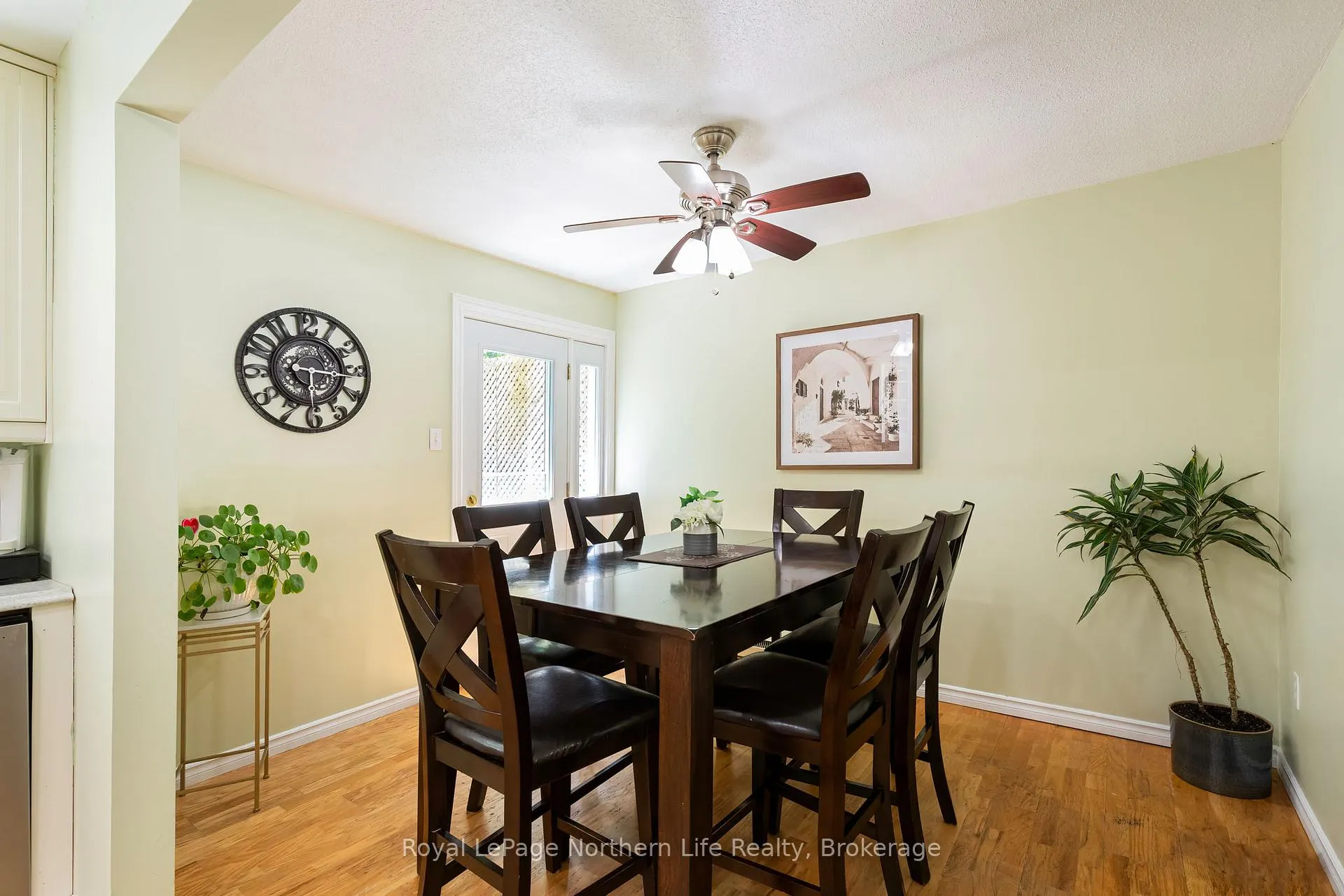 Photo 8 of 39 Lovell Avenue, North Bay, Ferris — HOMEH