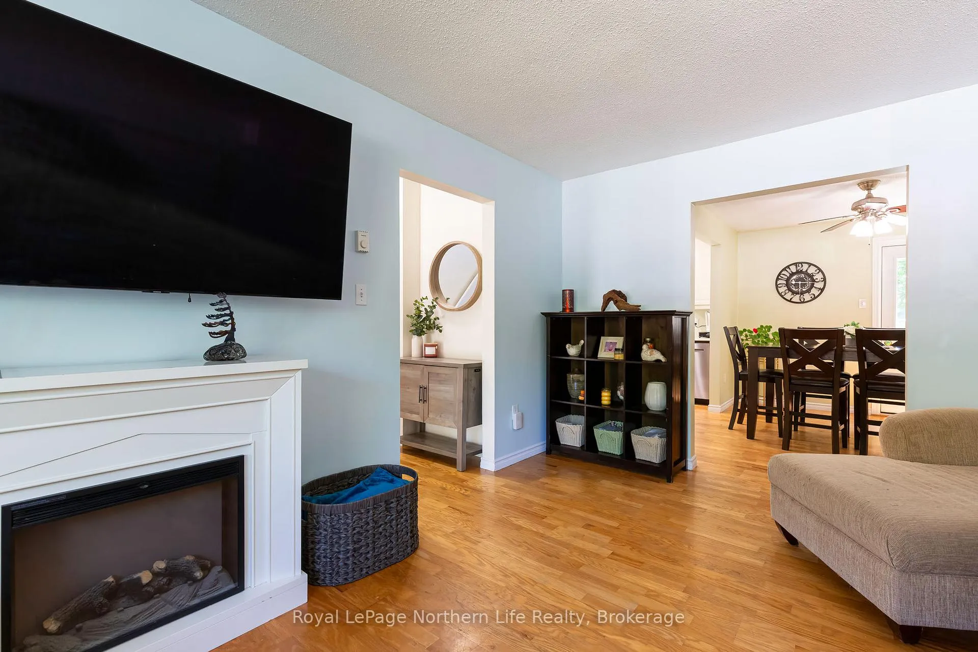 Photo 9 of 39 Lovell Avenue, North Bay, Ferris — HOMEH