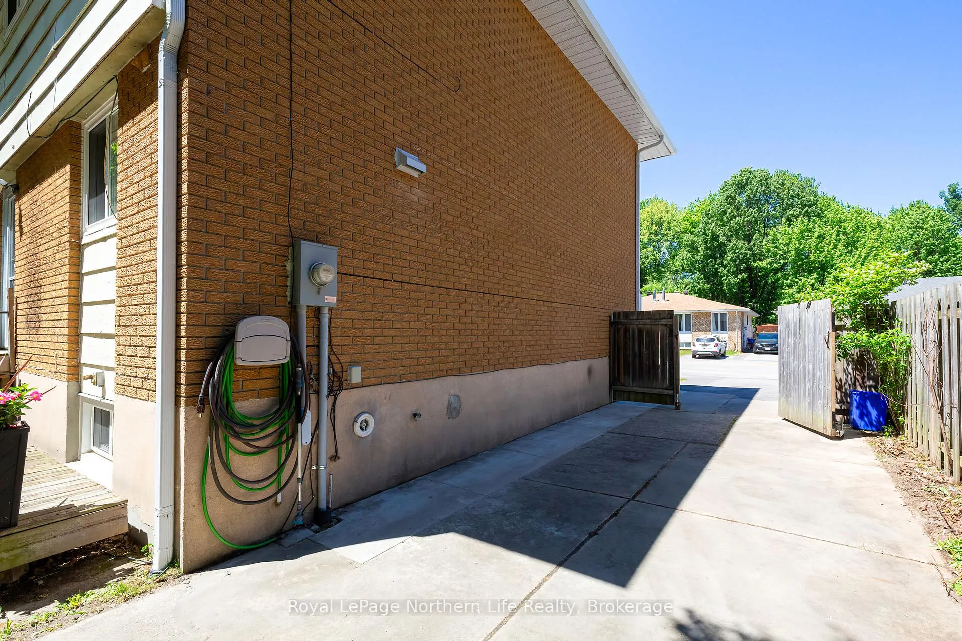 Photo 31 of 39 Lovell Avenue, North Bay, Ferris — HOMEH