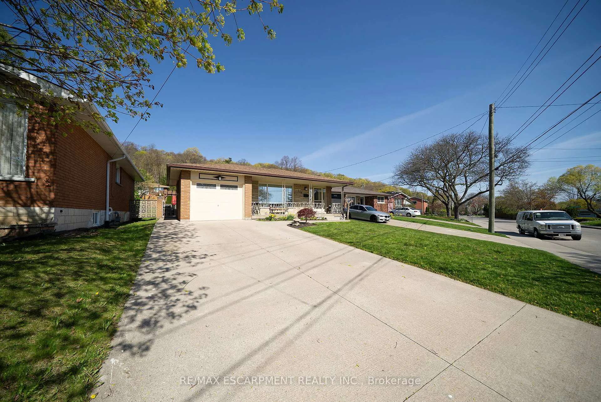 Photo 3 of 176 Kimberly Drive, Hamilton, Rosedale — HOMEH