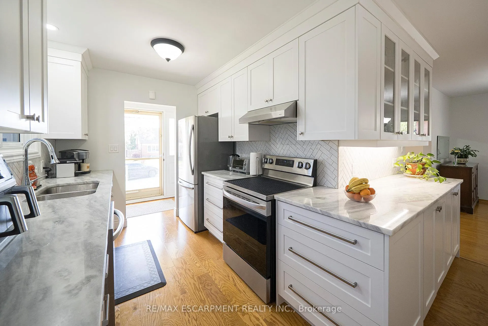 Photo 4 of 176 Kimberly Drive, Hamilton, Rosedale — HOMEH