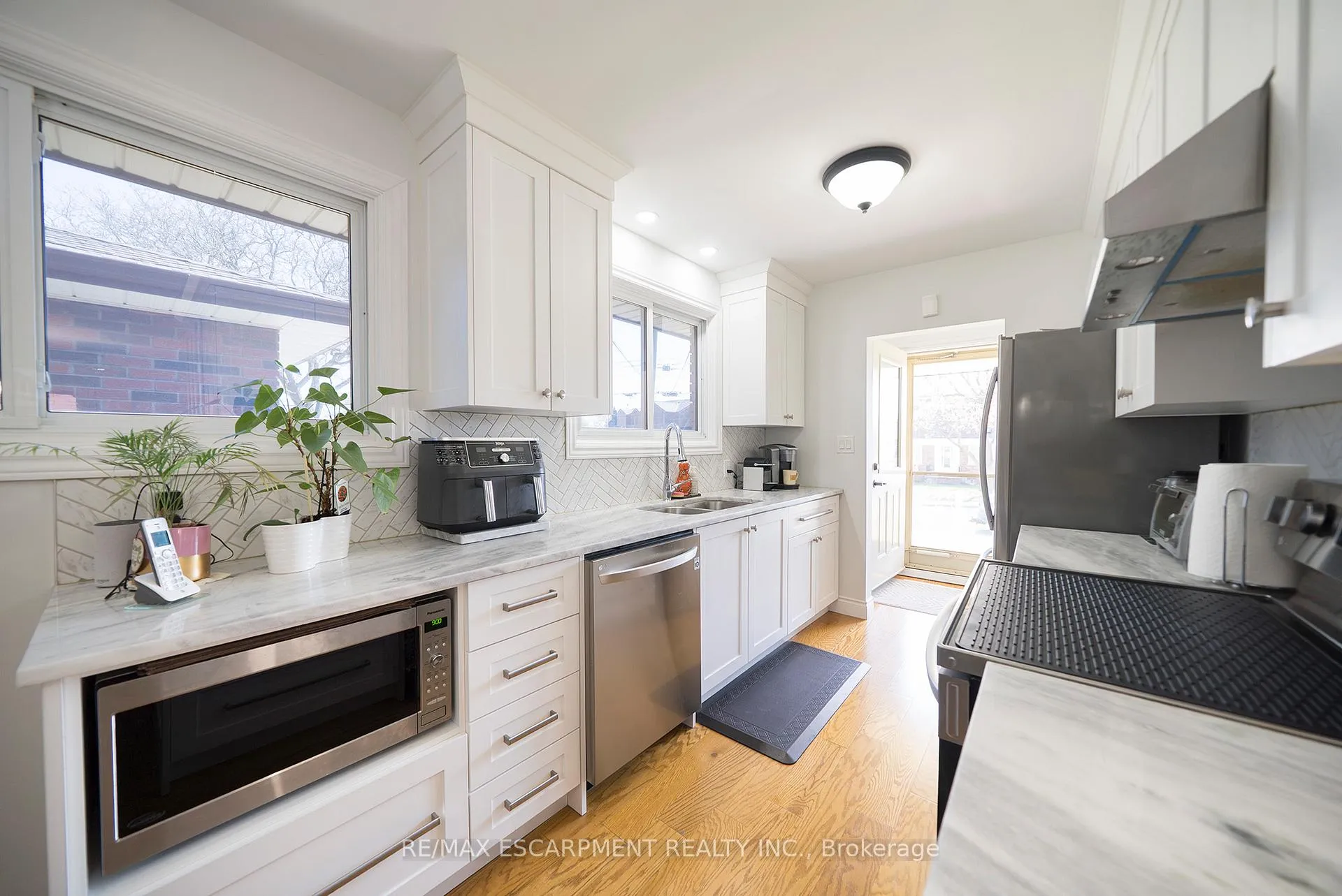 Photo 7 of 176 Kimberly Drive, Hamilton, Rosedale — HOMEH