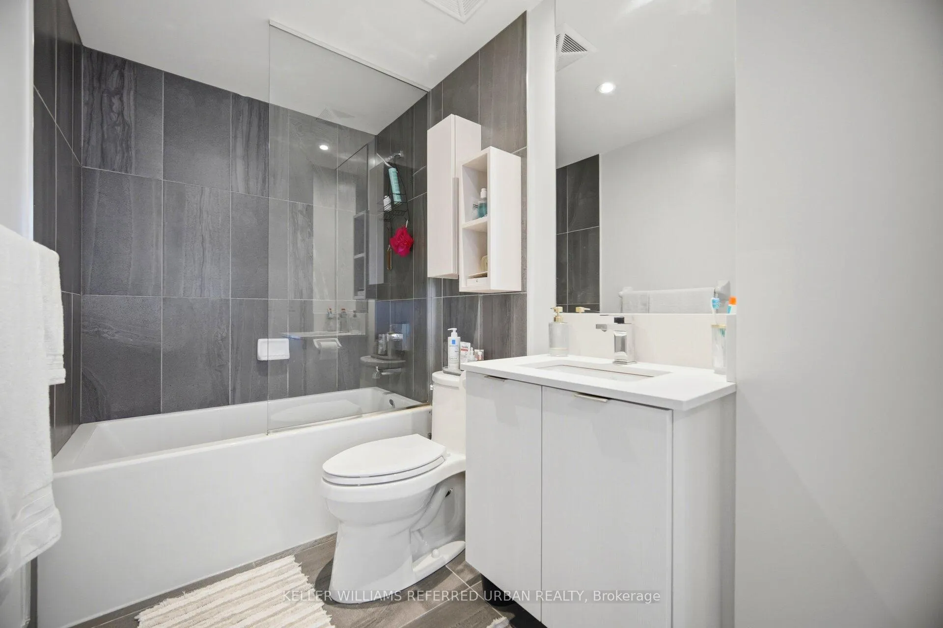 Photo 16 of Unit 1803, 195 Redpath Avenue, Toronto, Mount Pleasant West — HOMEH