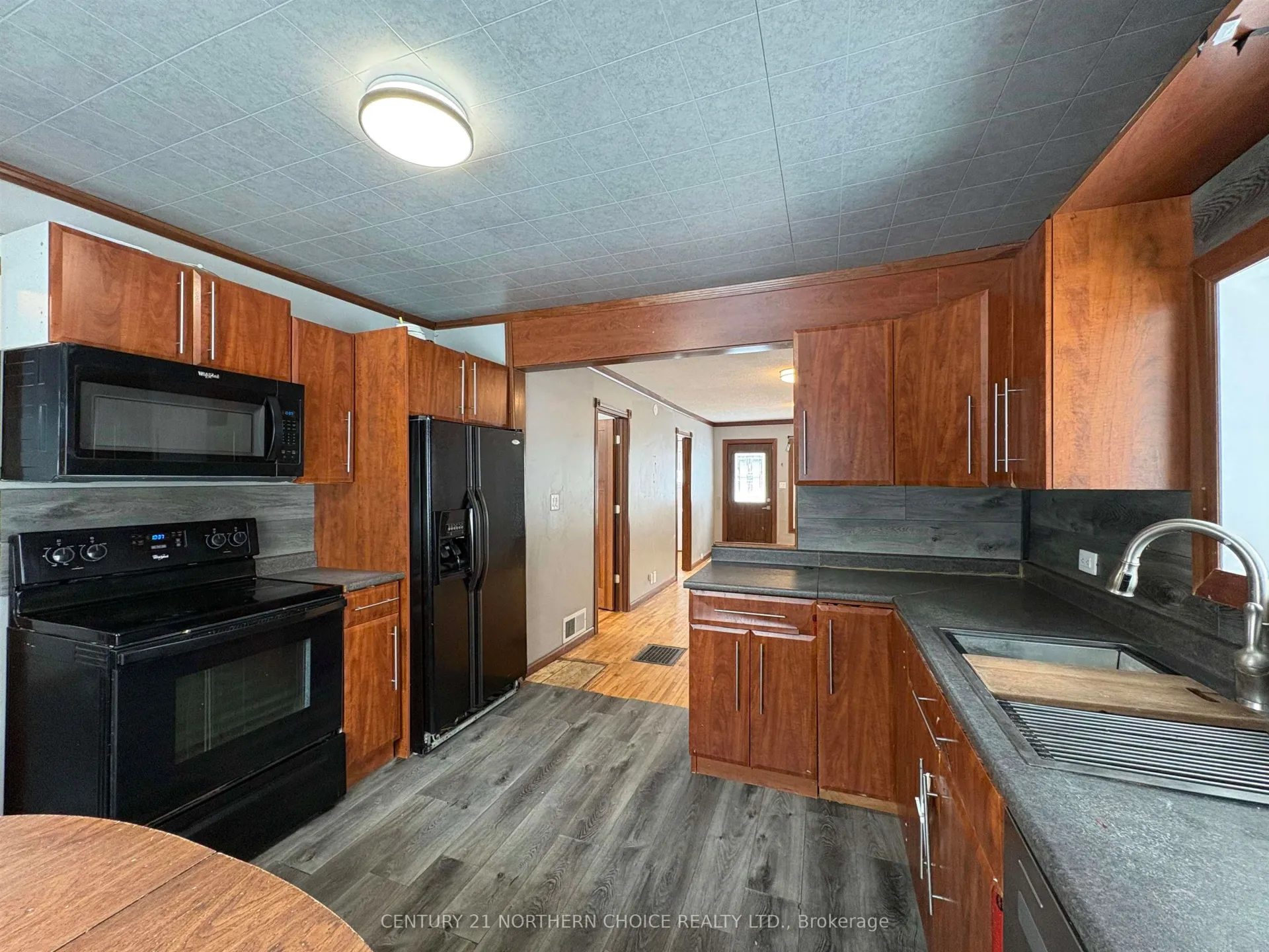 Photo 8 of 1232 Sunset Drive, Fort Frances — HOMEH