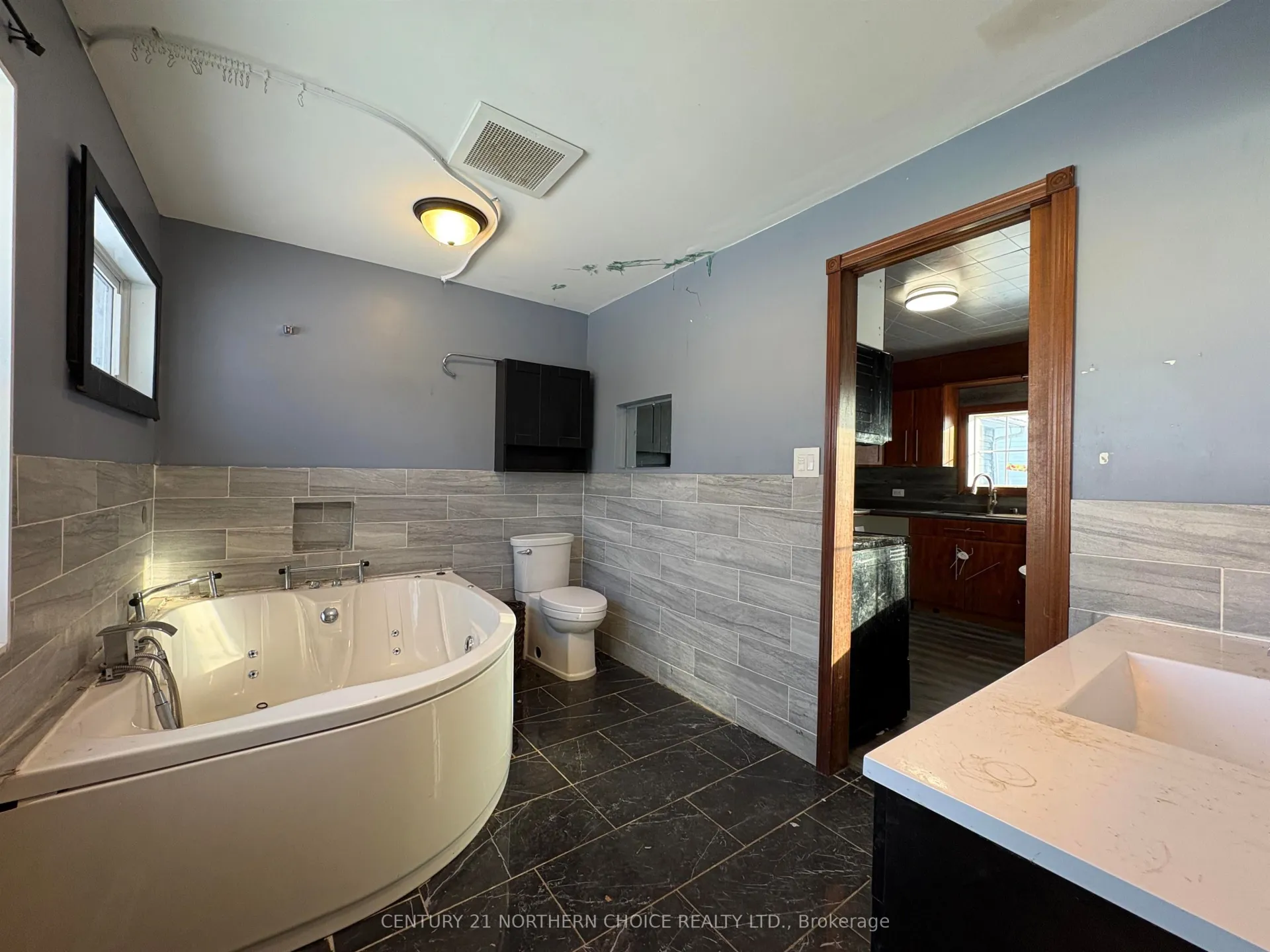 Photo 19 of 1232 Sunset Drive, Fort Frances — HOMEH