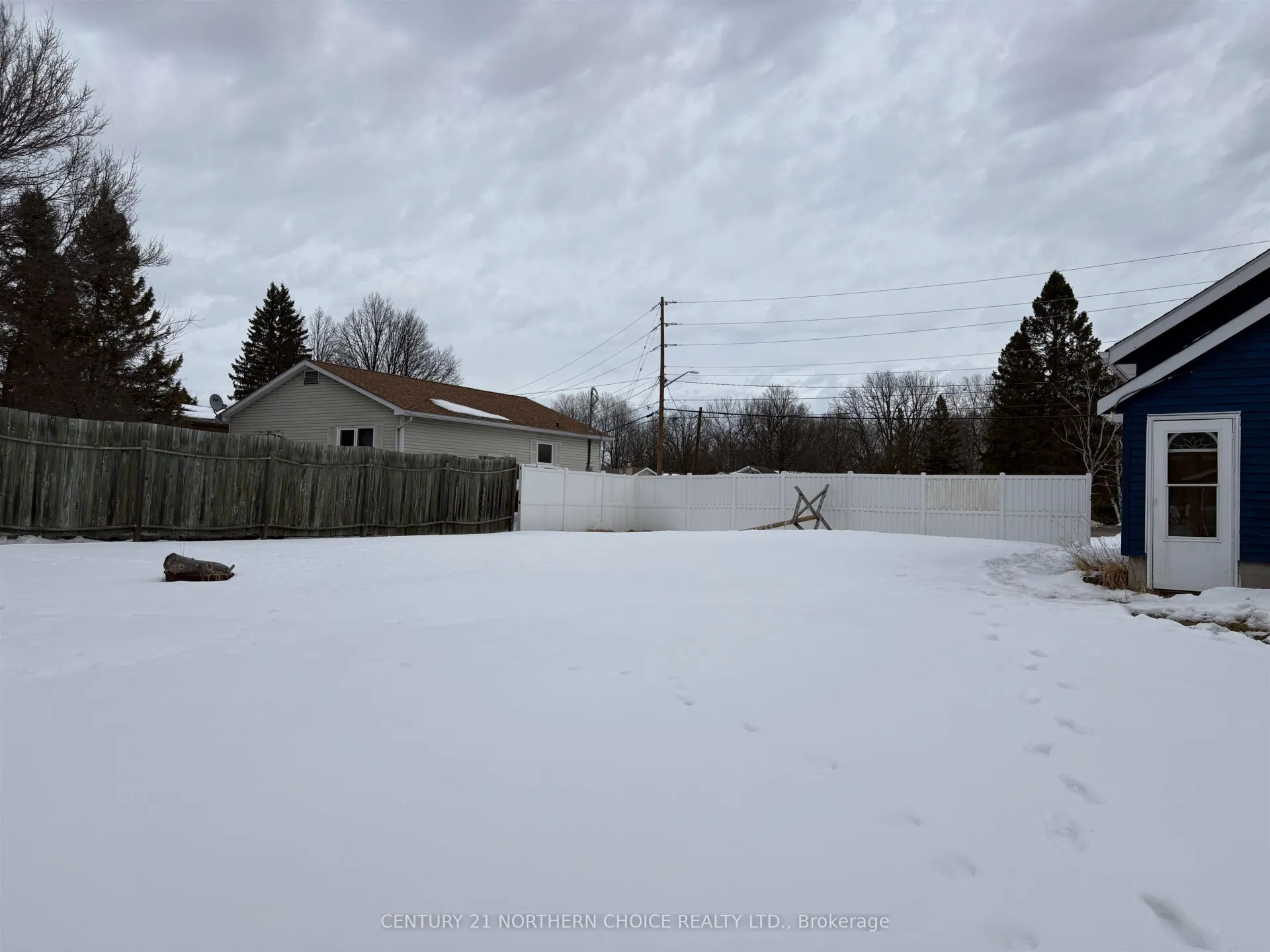 Photo 26 of 1232 Sunset Drive, Fort Frances — HOMEH