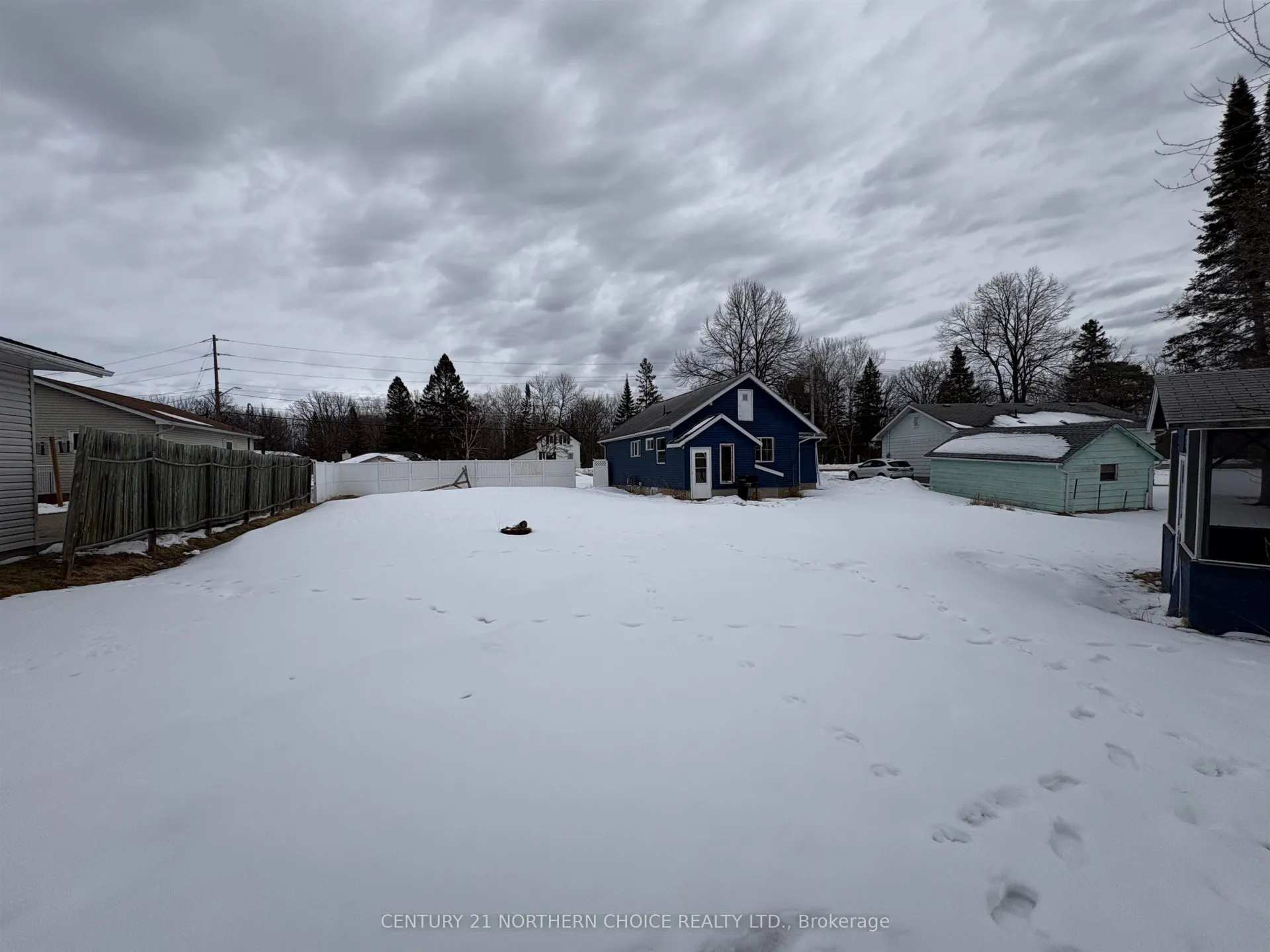 Photo 28 of 1232 Sunset Drive, Fort Frances — HOMEH