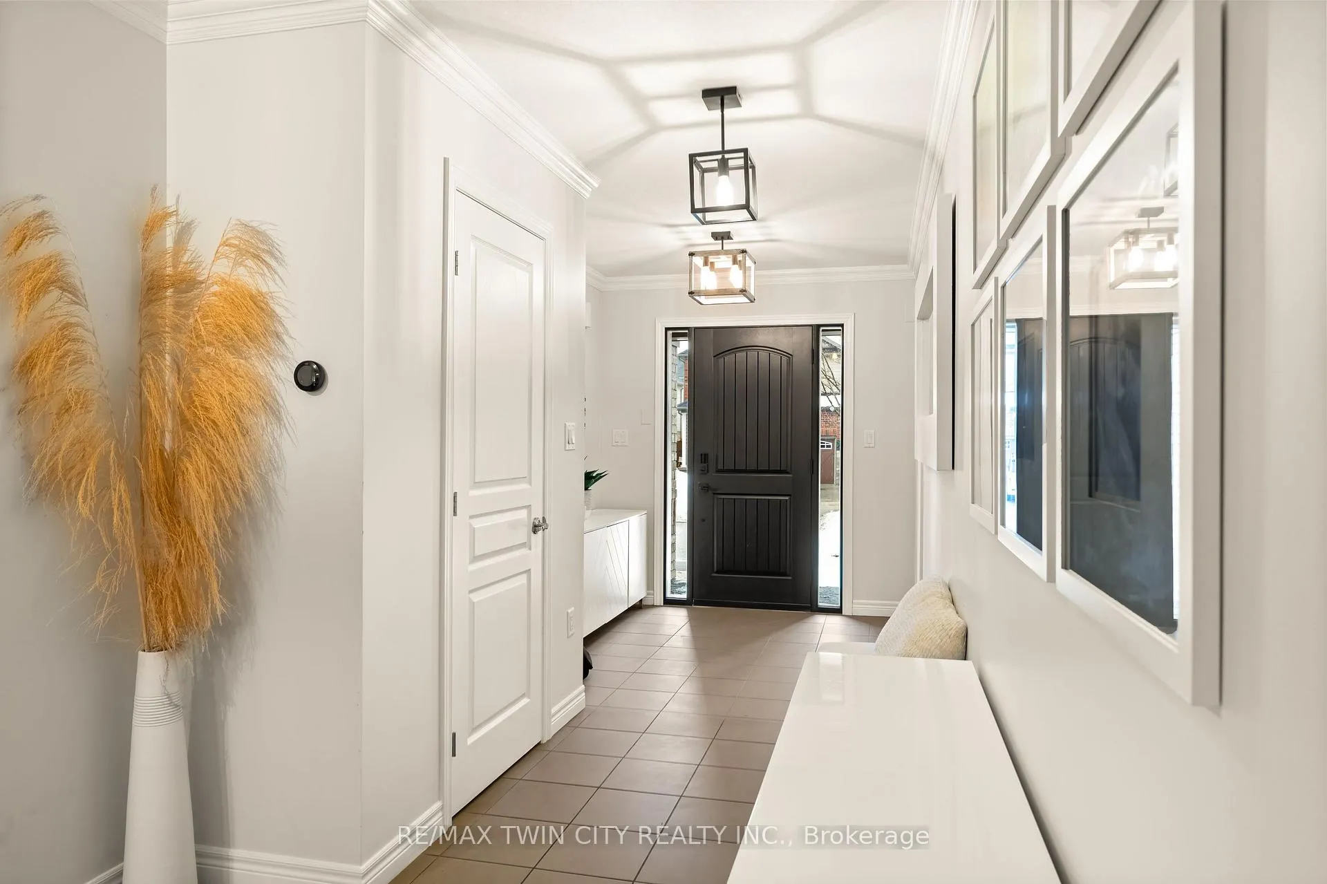 Photo 8 of 78 Forest Creek Drive, Kitchener — HOMEH