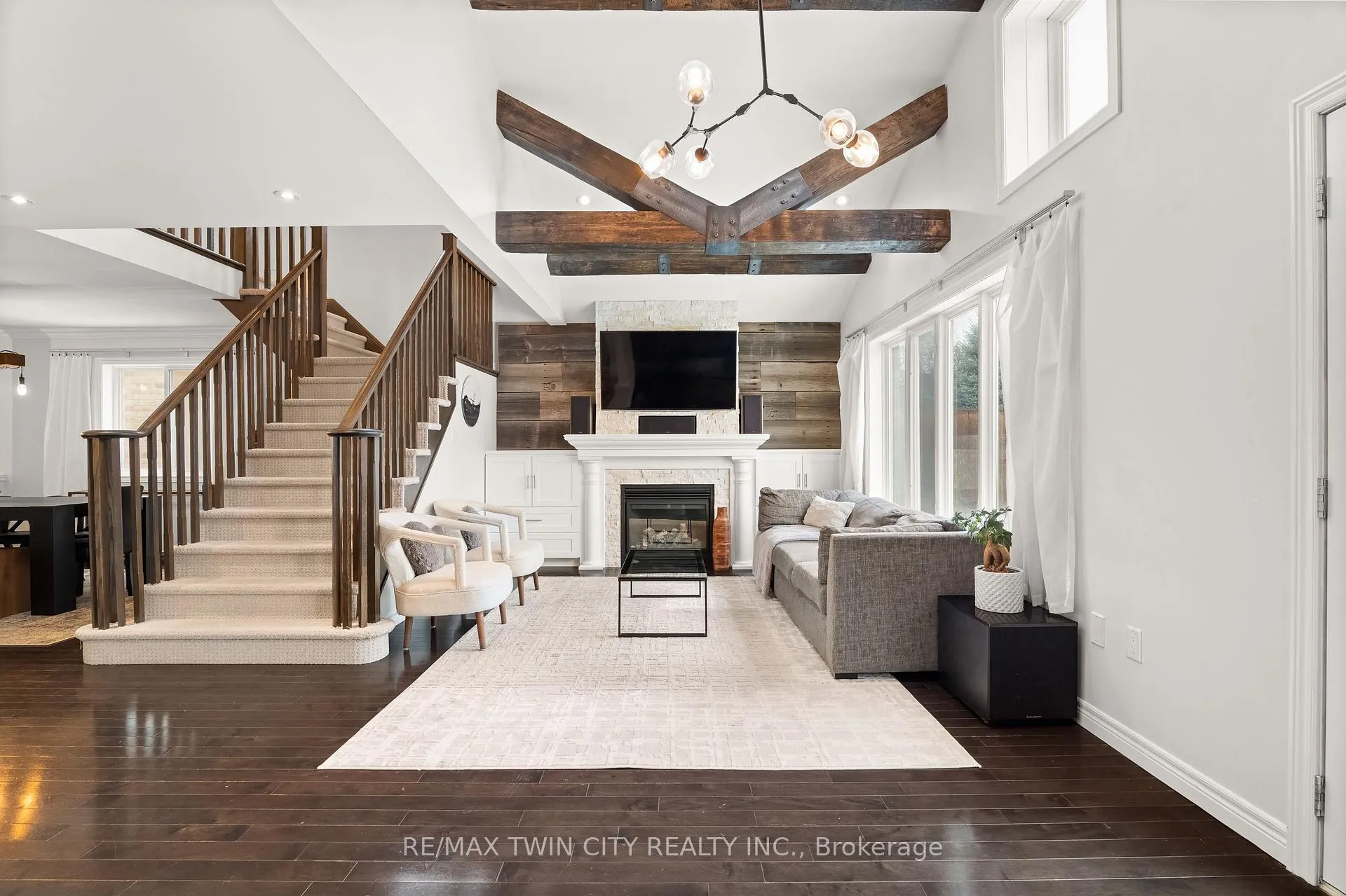Photo 9 of 78 Forest Creek Drive, Kitchener — HOMEH