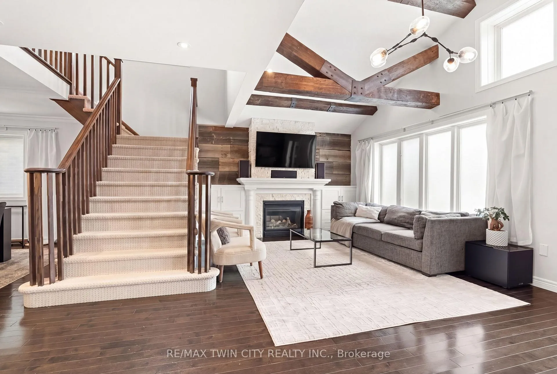 Photo 13 of 78 Forest Creek Drive, Kitchener — HOMEH