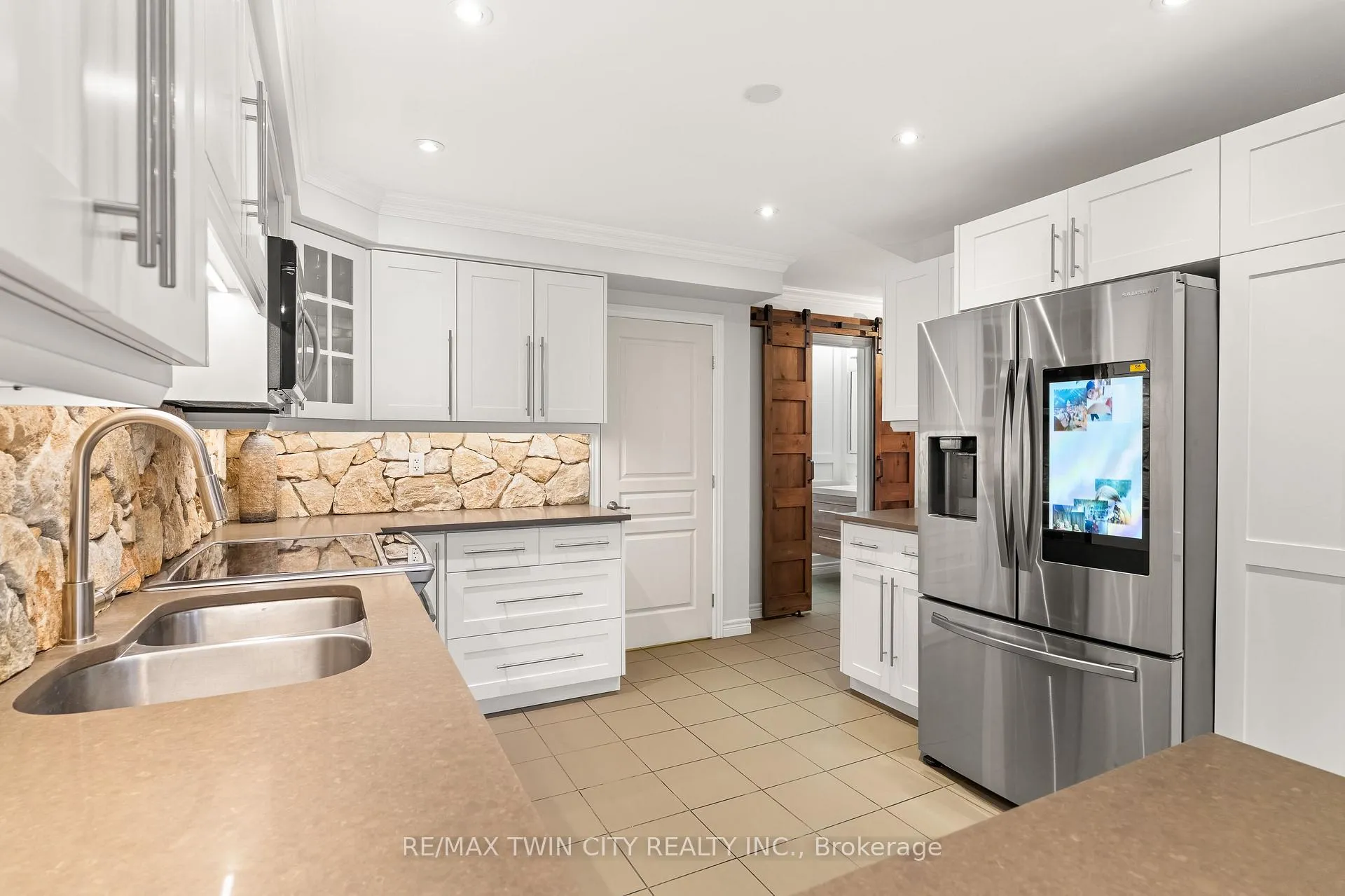 Photo 17 of 78 Forest Creek Drive, Kitchener — HOMEH