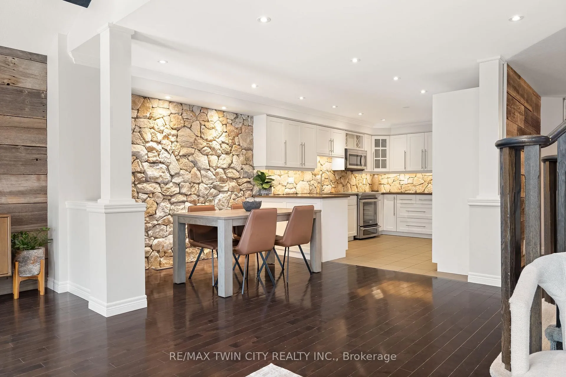Photo 22 of 78 Forest Creek Drive, Kitchener — HOMEH