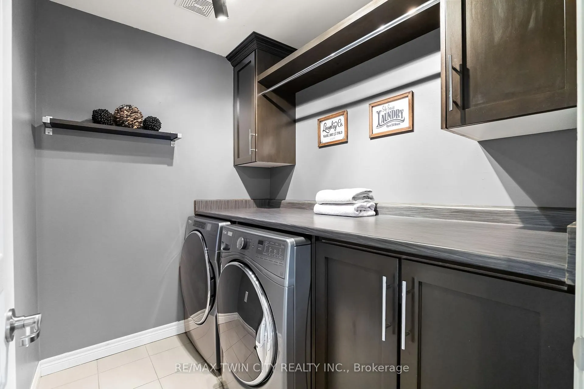 Photo 25 of 78 Forest Creek Drive, Kitchener — HOMEH