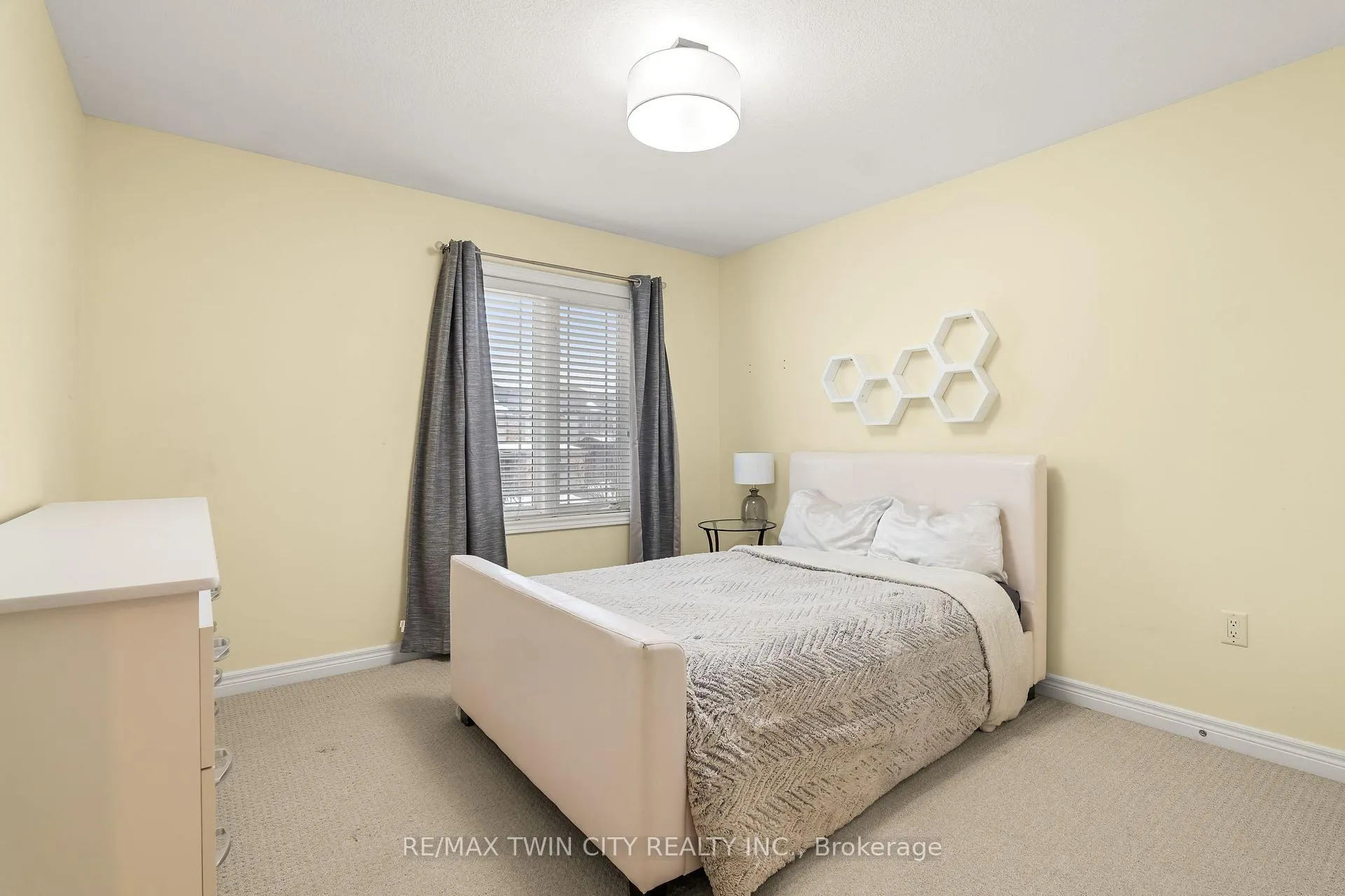Photo 35 of 78 Forest Creek Drive, Kitchener — HOMEH