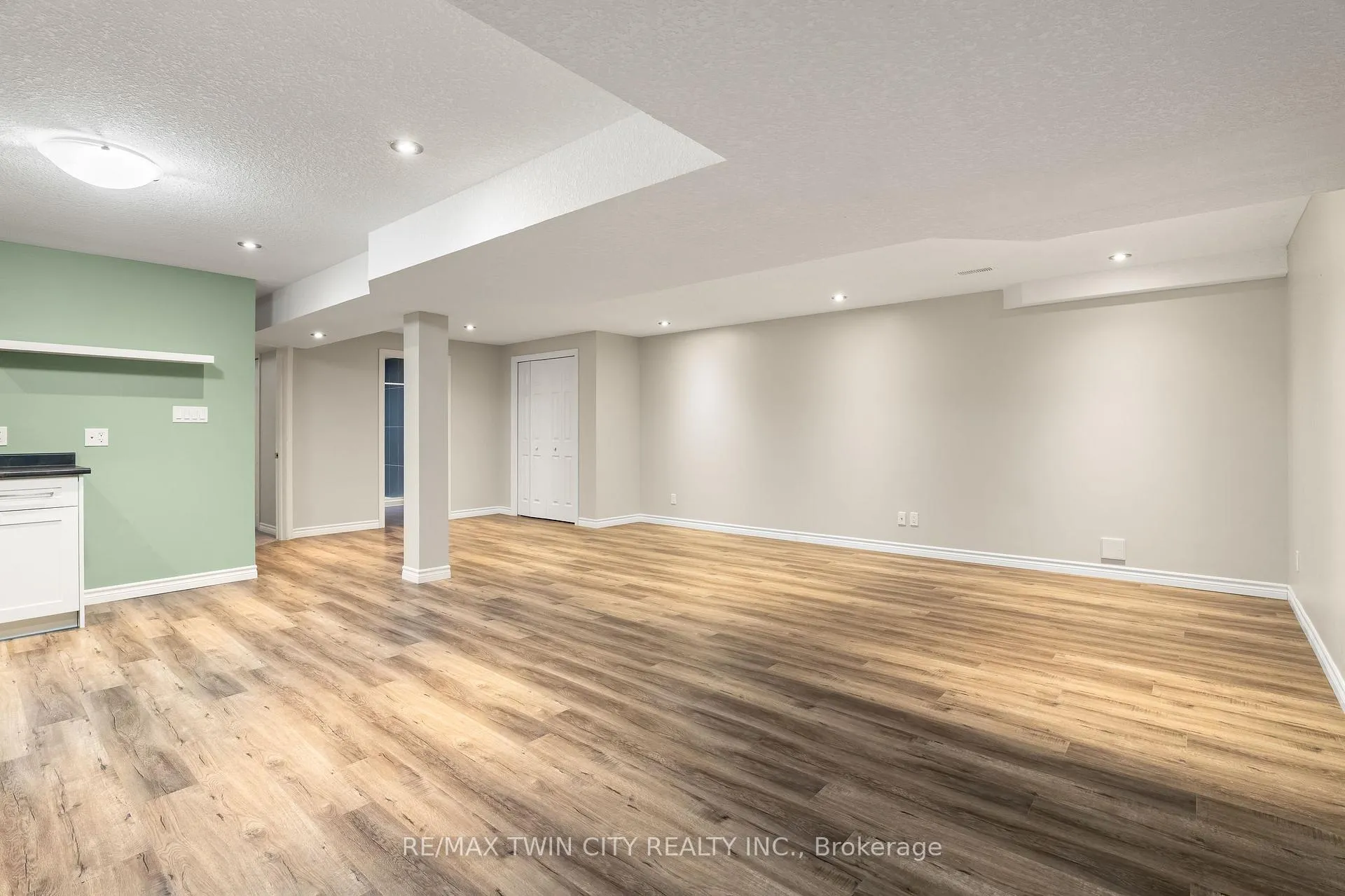 Photo 43 of 78 Forest Creek Drive, Kitchener — HOMEH