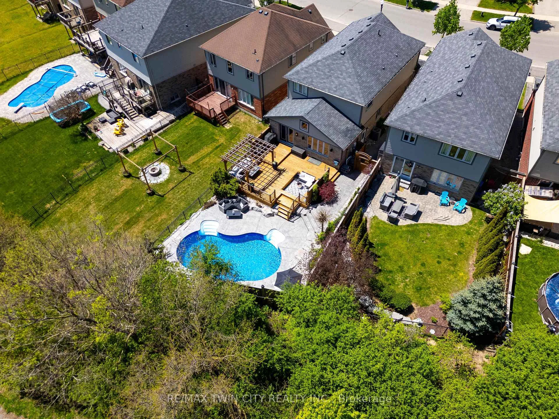 Photo 47 of 78 Forest Creek Drive, Kitchener — HOMEH