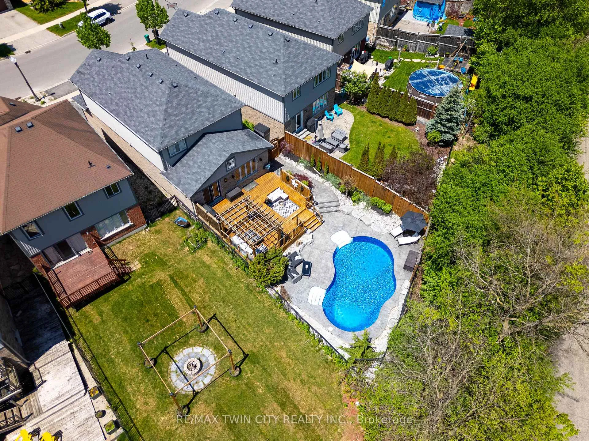 Photo 48 of 78 Forest Creek Drive, Kitchener — HOMEH