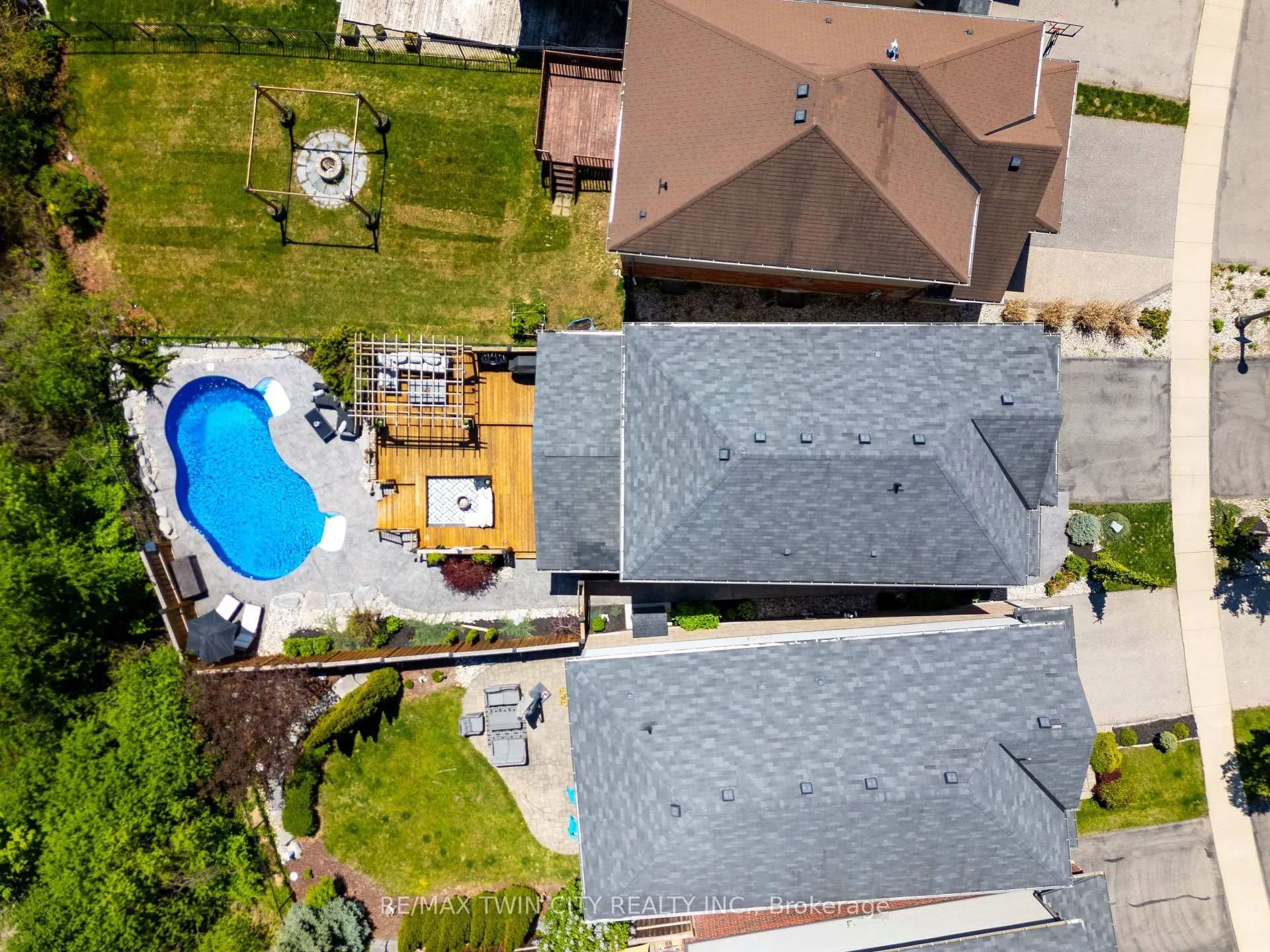 Photo 50 of 78 Forest Creek Drive, Kitchener — HOMEH