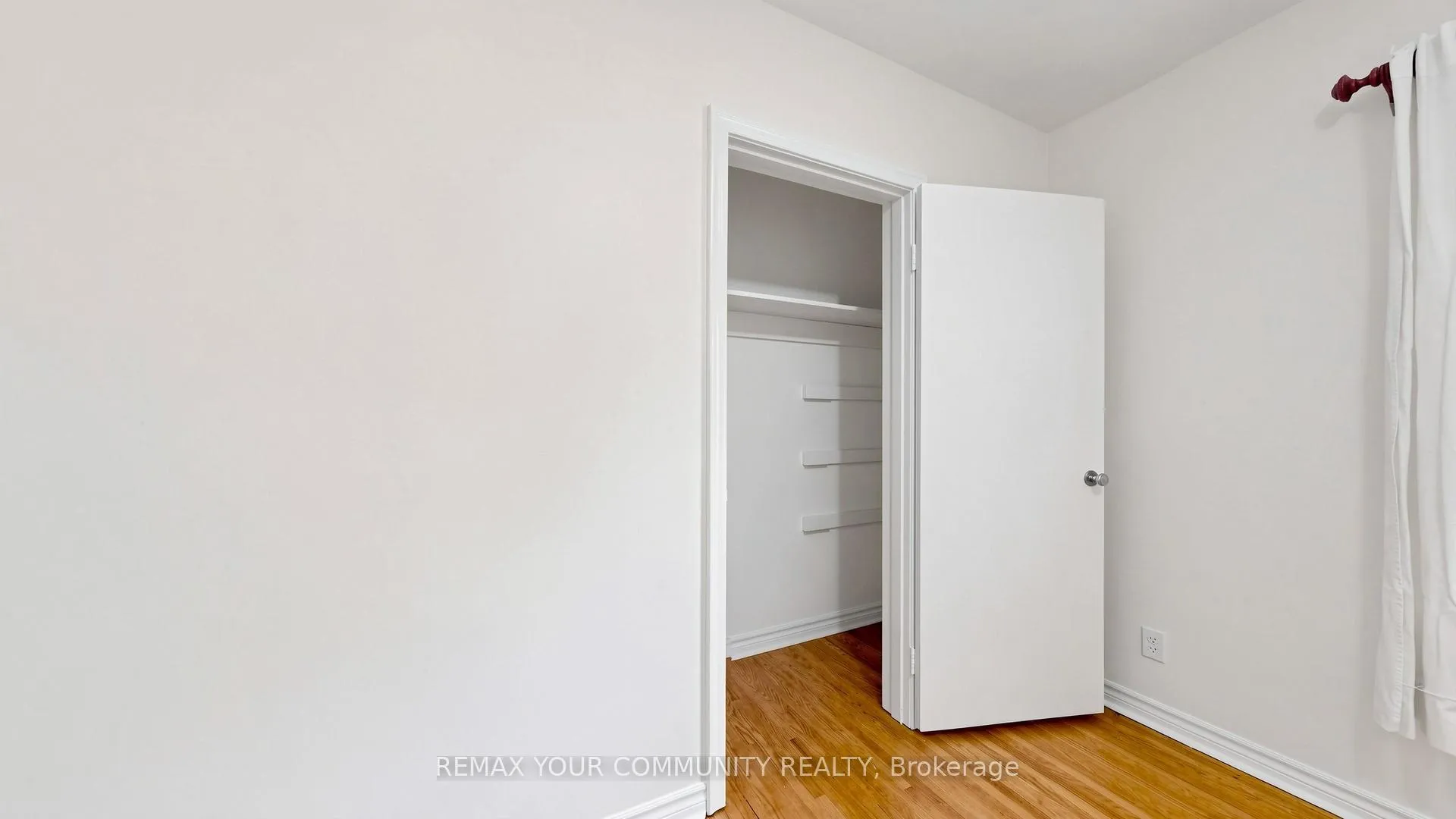 Photo 18 of 10 Winlaw Place, Markham, Old Markham Village — HOMEH
