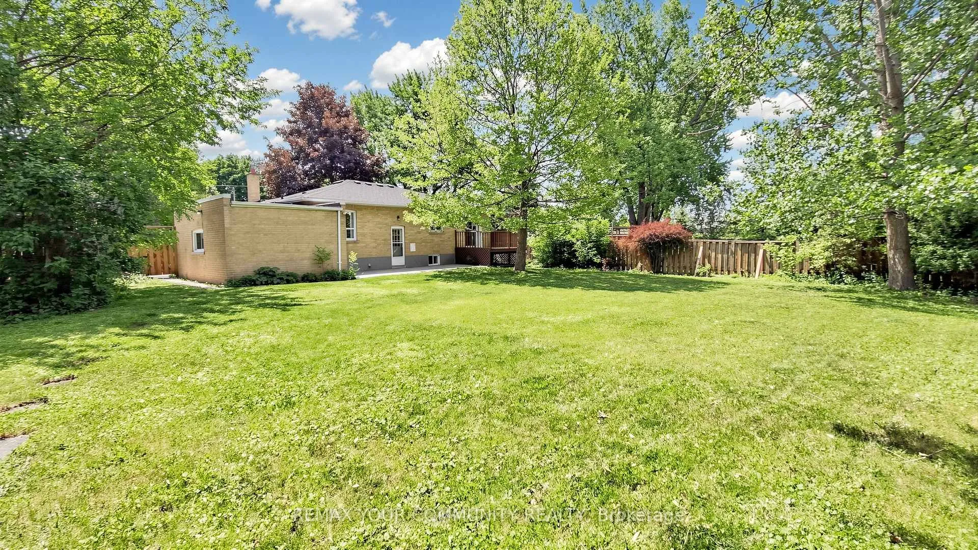 Photo 36 of 10 Winlaw Place, Markham, Old Markham Village — HOMEH