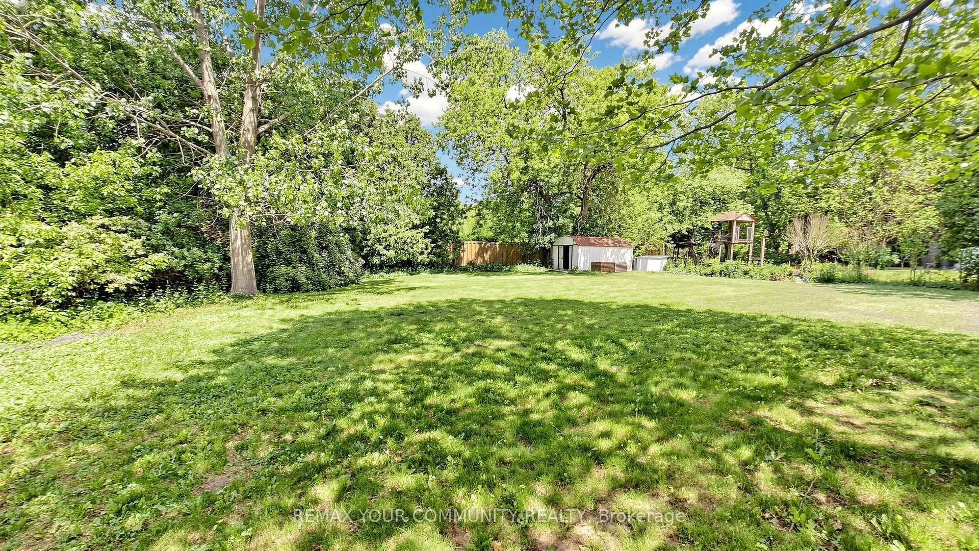 Photo 40 of 10 Winlaw Place, Markham, Old Markham Village — HOMEH
