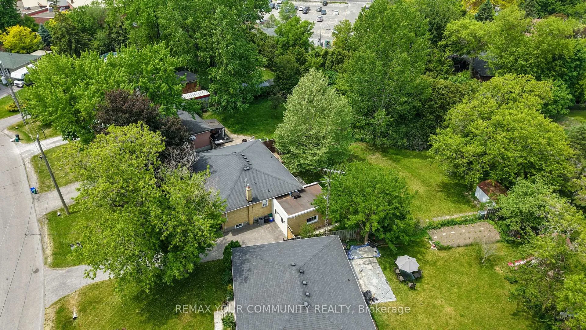 Photo 45 of 10 Winlaw Place, Markham, Old Markham Village — HOMEH