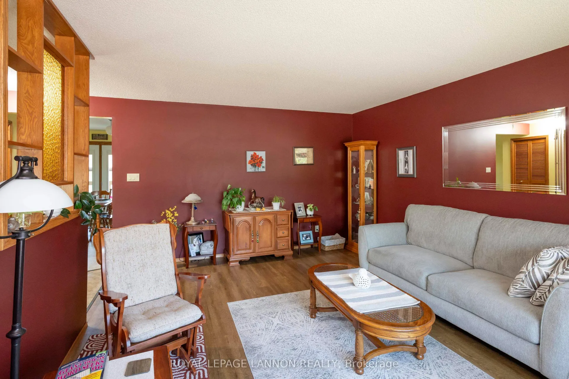 Photo 4 of 400 Randall Court, Thunder Bay, John Street North — HOMEH