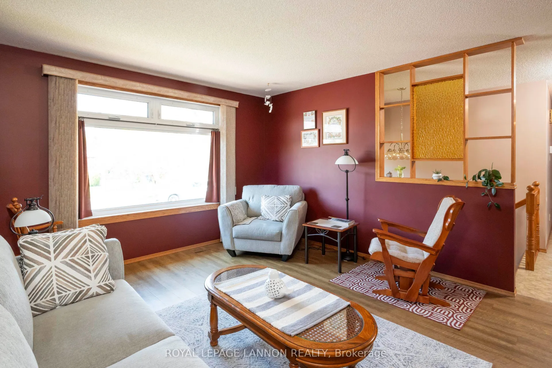 Photo 6 of 400 Randall Court, Thunder Bay, John Street North — HOMEH